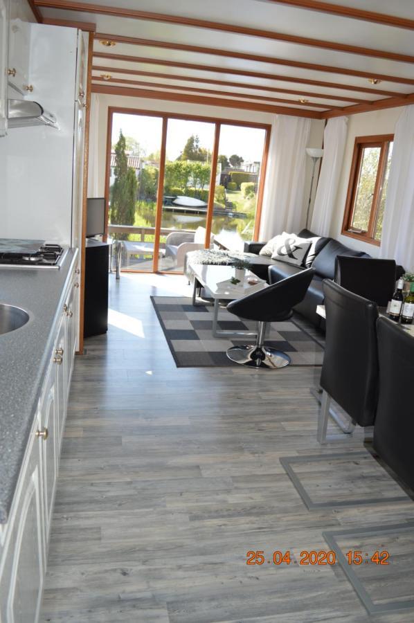 Vakantie Chalet Makkum Εξωτερικό φωτογραφία