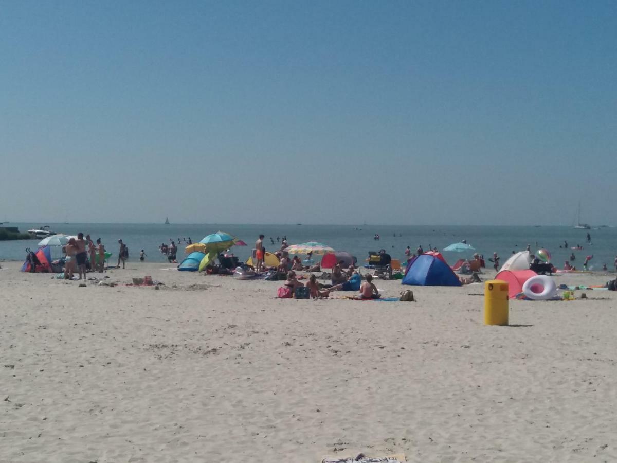 Vakantie Chalet Makkum Εξωτερικό φωτογραφία